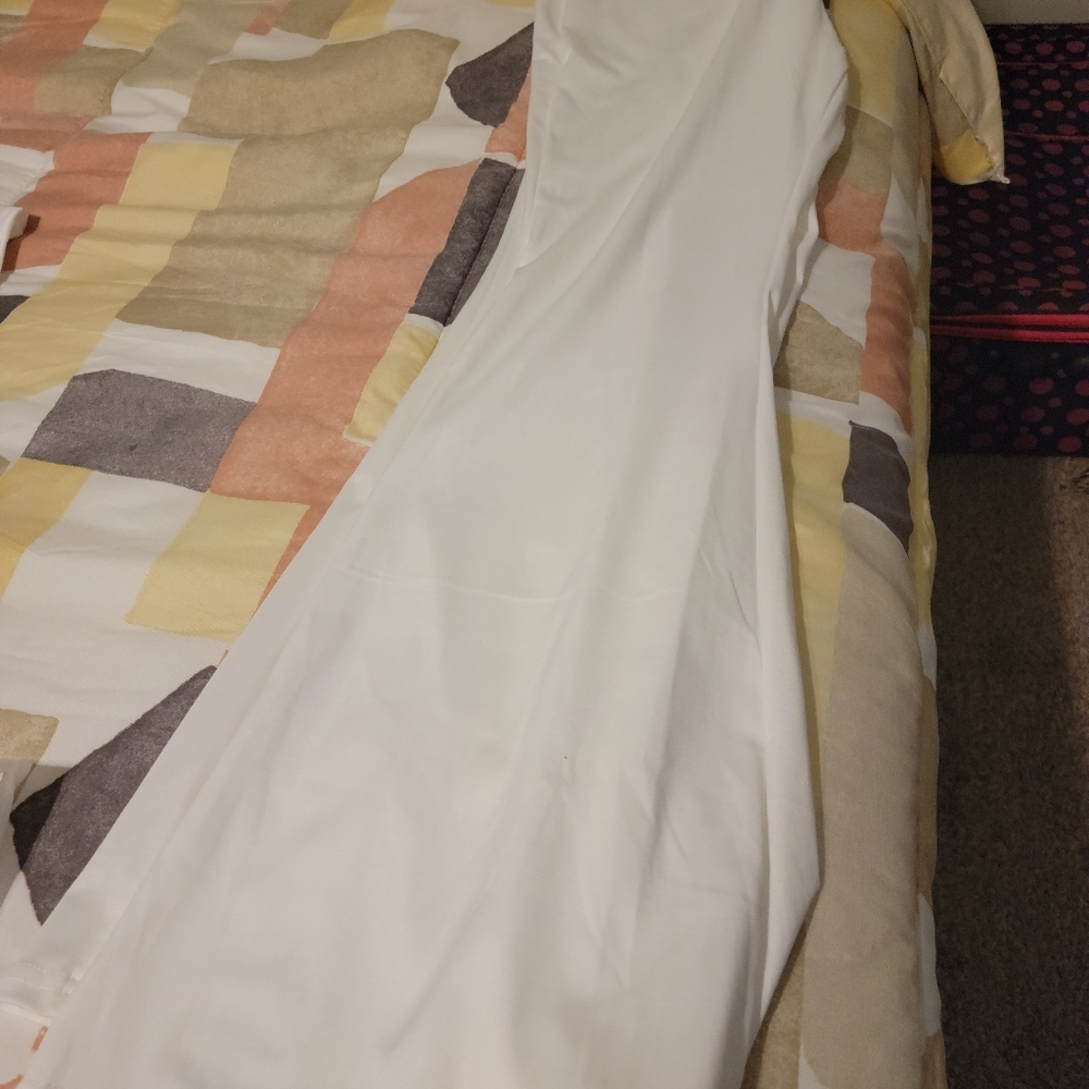 White two-piece pant set